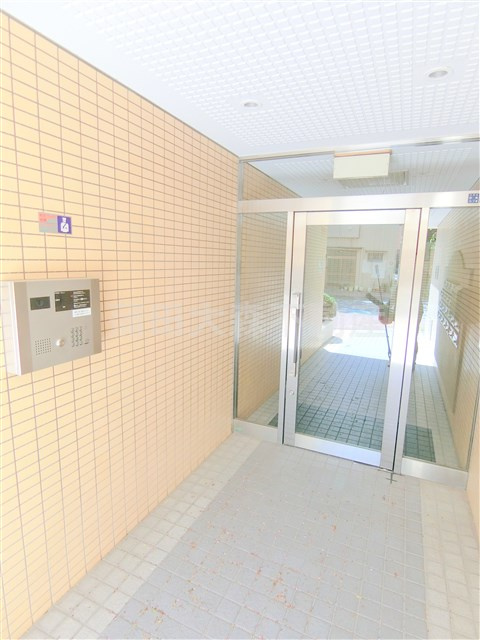 T-FLAT蒲田のエントランス