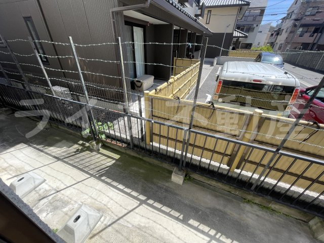 美和ハイツⅡのバルコニー|バルコニーからの眺めを楽しみながら食事をしませんか
