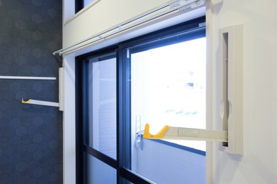 【バルコニー】 | univers | 別号室の写真になります。現況優先。
