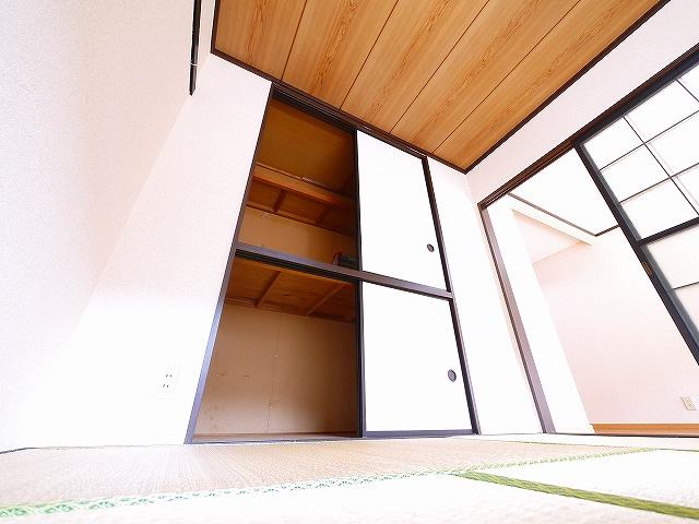 生駒ビューハイツの収納|便利な収納スペースです