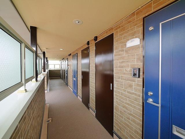 シティパレスJR郡山駅前のその他共用部分|キレイな玄関です