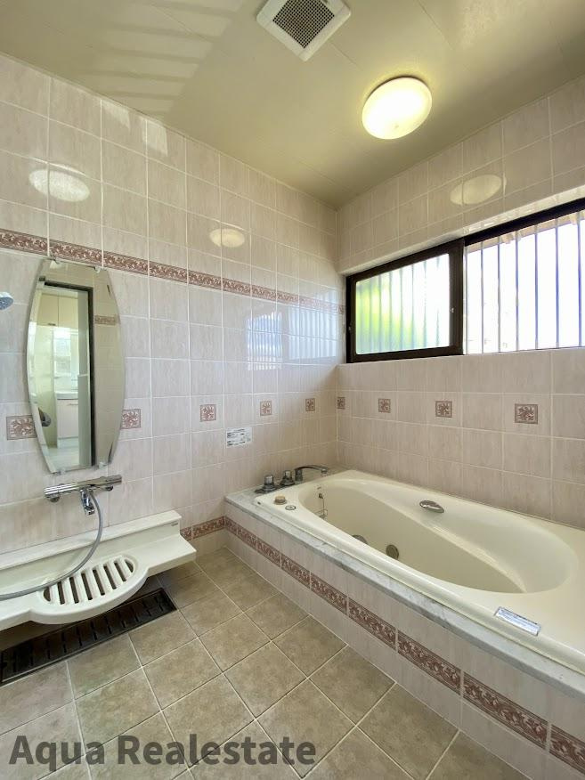 東かがわ市三本松　リノベ住宅の浴室|コンパクトで使いやすいお風呂です