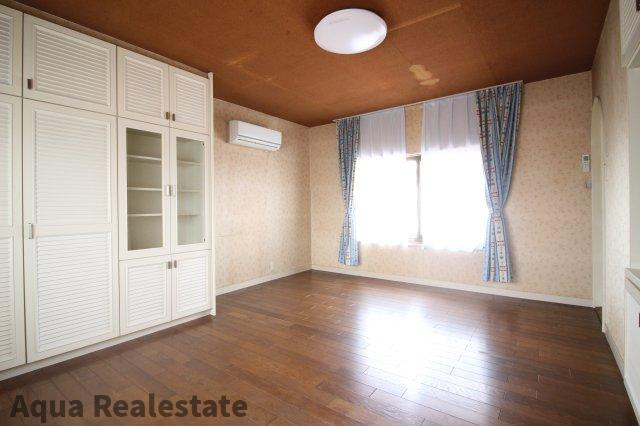 東かがわ市三本松　リノベ住宅の寝室|落ち着いて過ごせるお部屋なので、寝室にいかがでしょうか