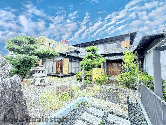 東かがわ市三本松　リノベ住宅の庭|お庭です