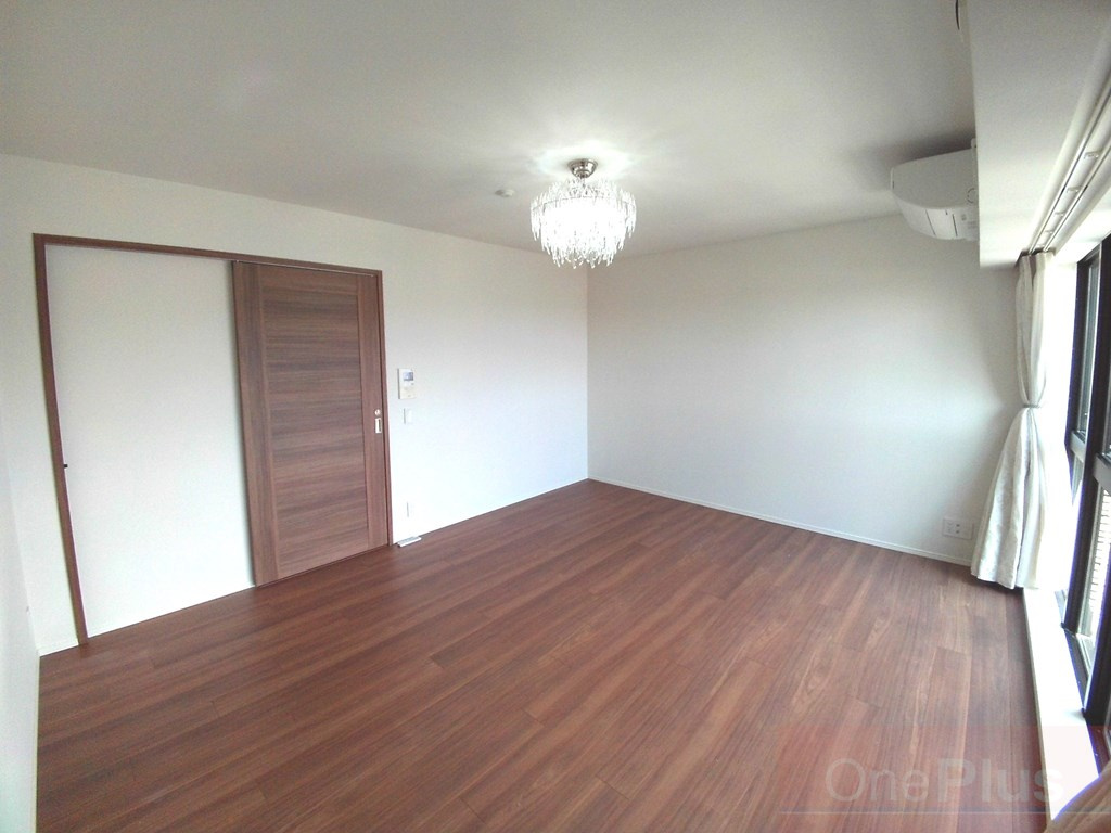 ザ・パークハウス芦屋川の洋室