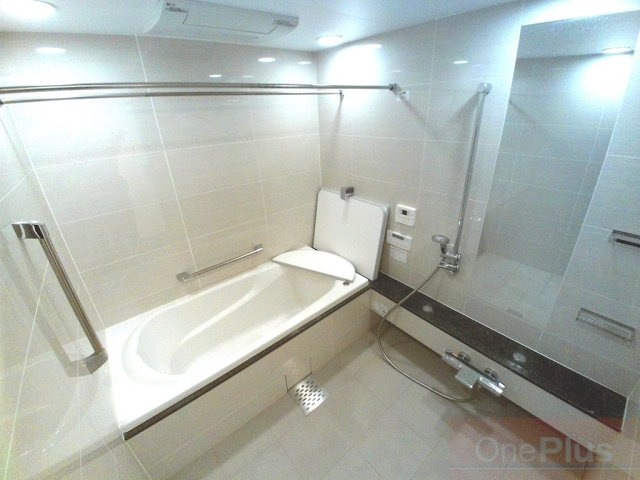 ザ・パークハウス芦屋川の浴室