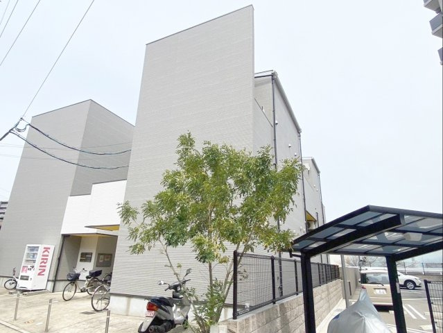グランファースト箱崎の外観|福岡市東区原田2丁目の2階建ての物件です！