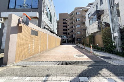 【外観】 | イーグルコート小野 |  （株）ゆいホームでは、ご購入・ご売却・住宅ローンなどのあらゆるご相談にお応えします。 もちろん相談は無料です！まずはお気軽にお電話下さい。
