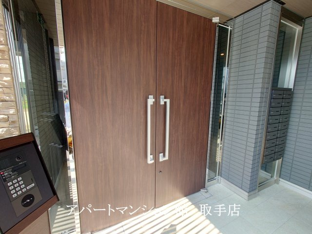 Lien KAISEI（リアン カイセイ）のエントランス