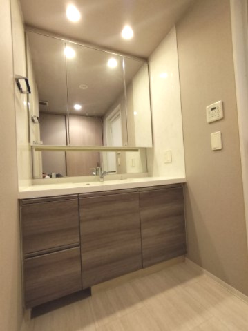 【独立洗面台】ルフォンソレイユ小平小川町