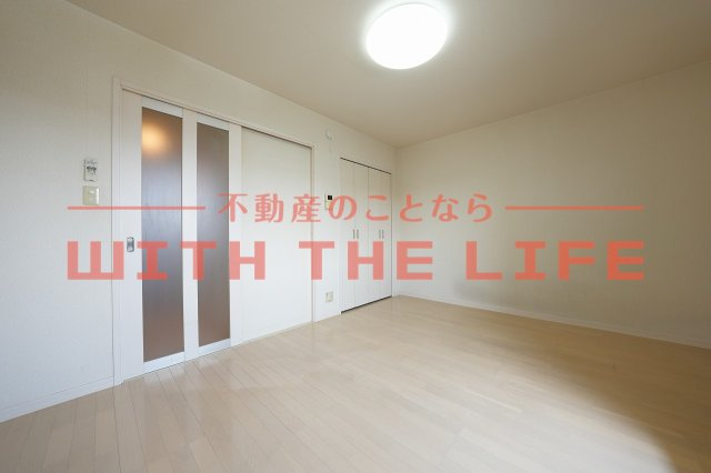 クレフラスト試験場前駅南【キャッシュバック対象物件】の居間・リビング|リビングです
