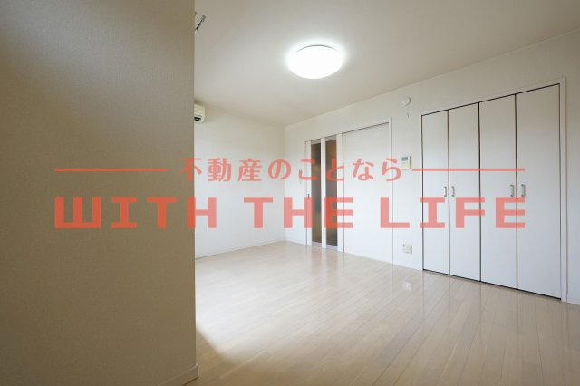 クレフラスト試験場前駅南【キャッシュバック対象物件】の洋室|使い勝手のいい洋室です