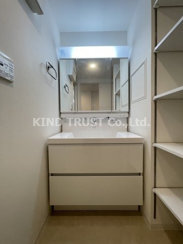 ポラリス松ヶ枝の洗面所|脱衣スペースもあります