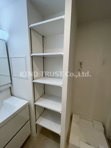 ポラリス松ヶ枝の洗面所|ゆったりとスペースのある洗面所