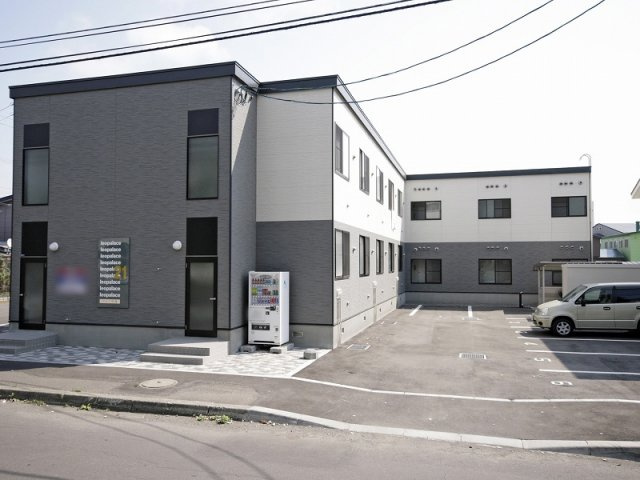 レオパレスアルト中島の外観