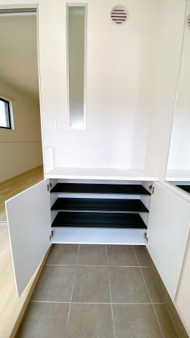 フェリーチェ東天王町Ⅱの収納