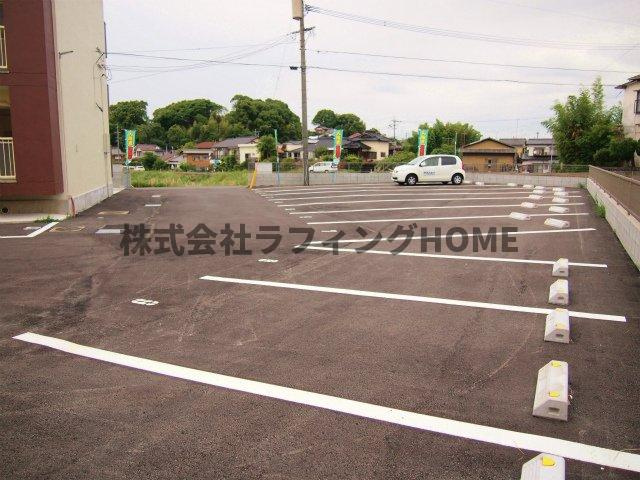 カルム国分の駐車場|カースペースがあります