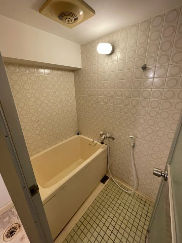 藤和明石公園ハイタウン1号棟の浴室