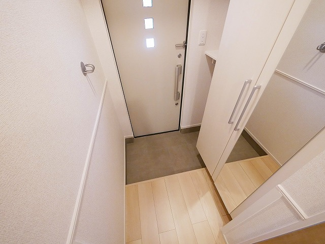 万葉まほら荘の玄関|落ち着いた玄関です