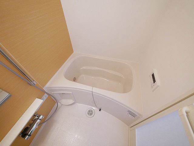 万葉まほら荘の浴室|お風呂で日々の疲れを落としましょう