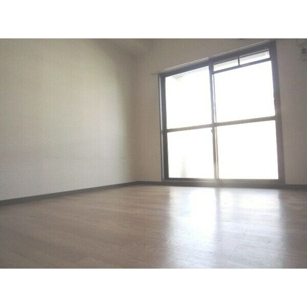 神戸市西区北別府４丁目の賃貸マンションの寝室