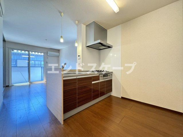 ドムスレジーナ　Ｂの居間・リビング|高崎、前橋、伊勢崎エリアのお部屋探しはエンドスケープまで！お客様の理想お聞かせ下さい♪