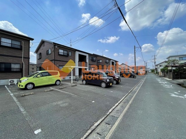 アネックス安武の駐車場