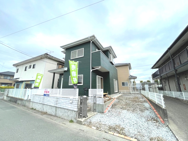 上里町七本木　中古1299の前面道路含む現地写真