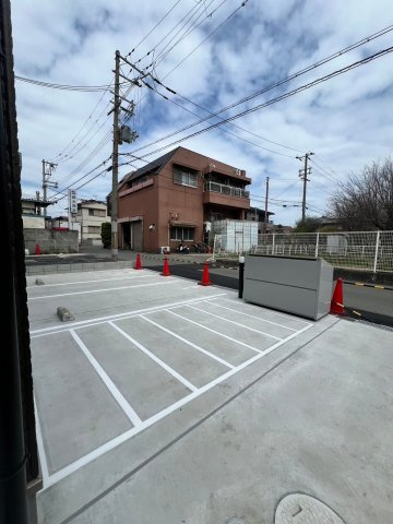 ジーメゾン明石市林エレールの駐車場