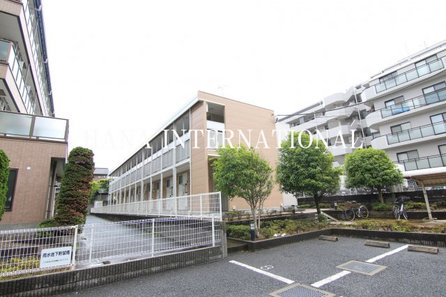 レオパレスルミエール