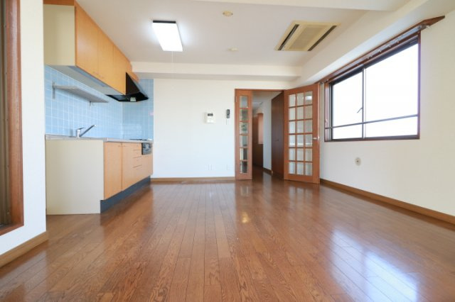 【居間・リビング】