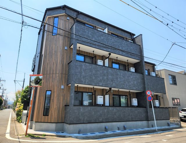 MELDIA牛浜の外観