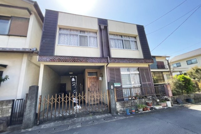 【外観】 | 京都市伏見区桃山町大島　土地 | 小学校徒歩7分、保育機関も徒歩9分以内に点在しており子育て世代のご家庭にもおすすめのエリアです。