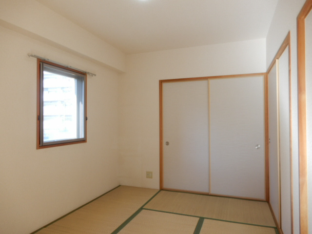 コンフォート西神戸の寝室