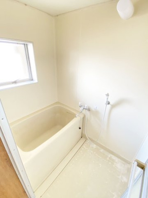 【浴室】 | ガーデンハイツ美浜 | ※同物件、別のお部屋の写真です。設備は現況優先となります。