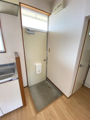 【玄関】 | ガーデンハイツ美浜 | ※同物件、別のお部屋の写真です。設備は現況優先となります。