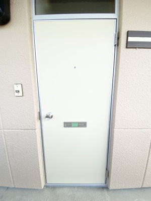 【玄関】 | ガーデンハイツ美浜 | ※同物件、別のお部屋の写真です。設備は現況優先となります。