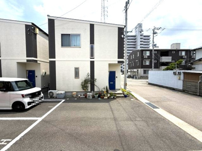 【駐車場】 | リブライフ末広Ⅱ