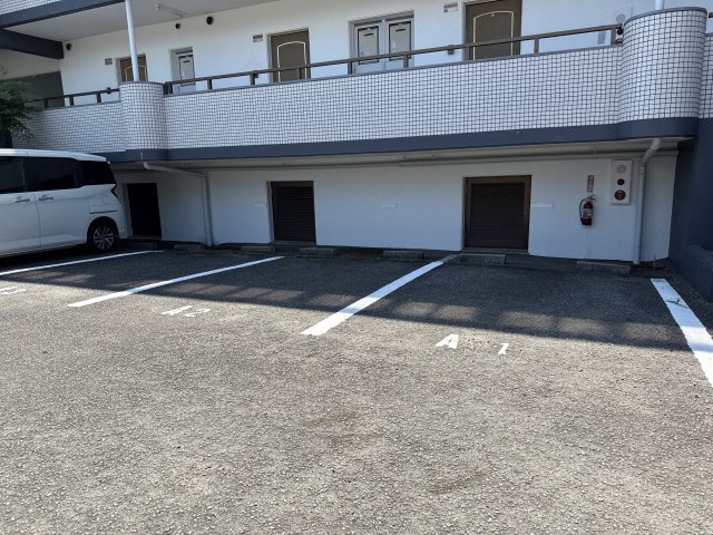 サンシャイン佐野の駐車場