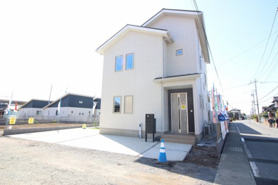 【前面道路含む現地写真】 | 太田市飯塚町　戸建 | 前面道路含む現地写真です