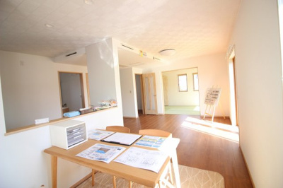 【居間・リビング】 | 太田市飯塚町　戸建 | おしゃれなリビングです