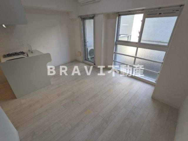 プレサンス上町台リベルテ BRAVI不動産の居間・リビング|【プレサンス上町台リベルテ】