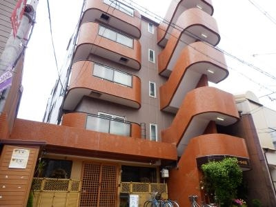 エトワール中村の外観