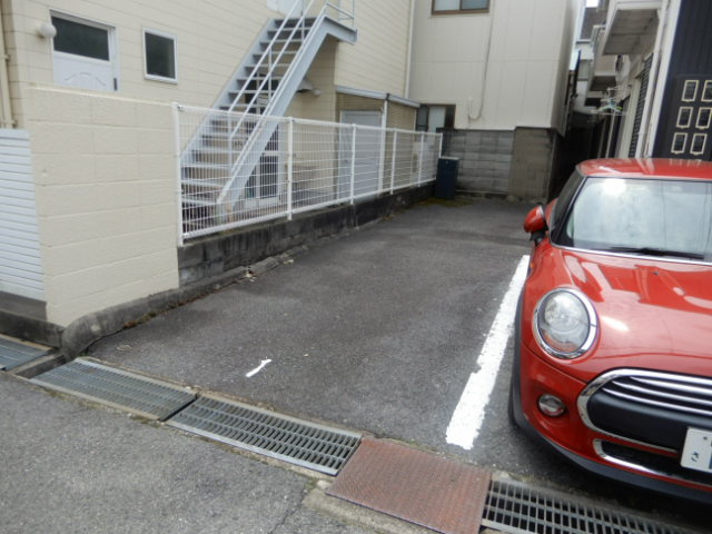 ゴダイタウンの駐車場