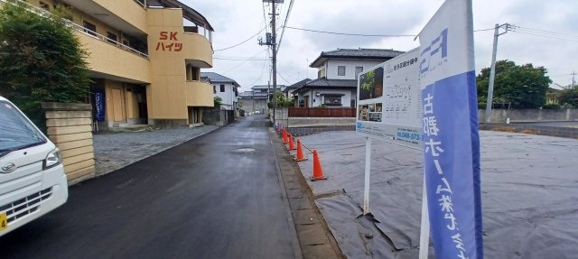 【前面道路含む現地写真】 | 本庄市日の出2丁目 1180万 土地F | 前面道路含む現地写真です