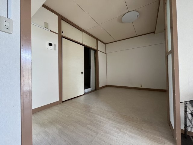 土谷マンションの居間・リビング