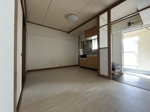 土谷マンションの居間・リビング