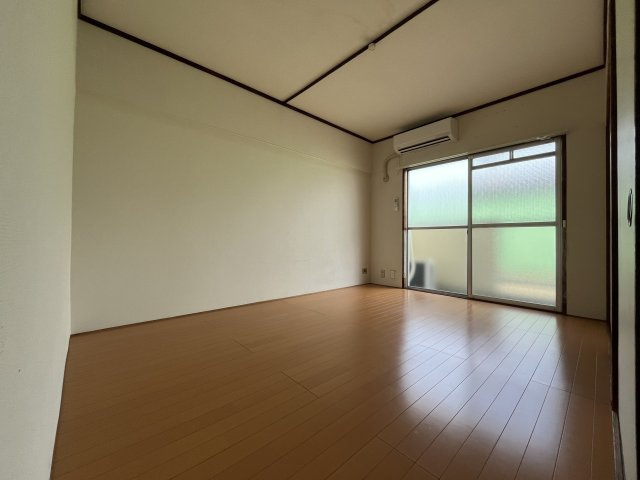 土谷マンションの寝室