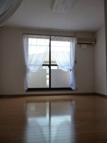 ウィングヒル６の洋室|きれいな洋室です