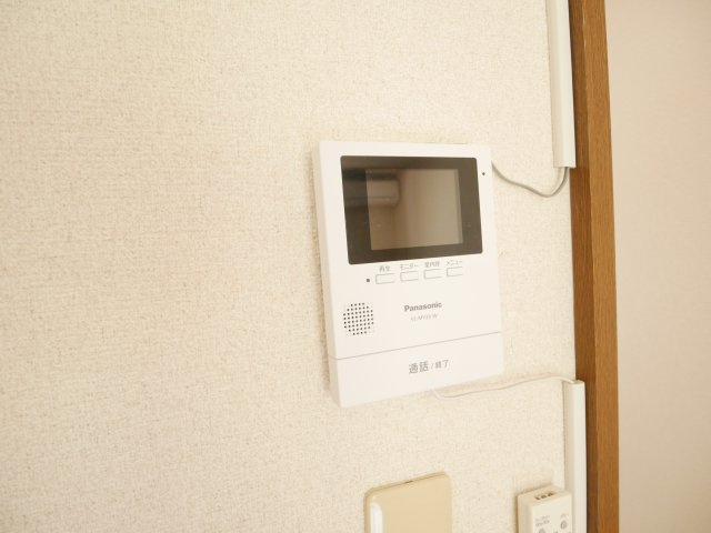 ルミエール宮野のセキュリティ|テレビドアモニターで来訪者のチェックができます